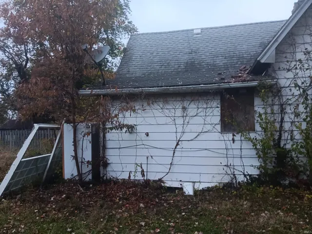 $24,500 | 113 Walnut, Hymera, IN 47855