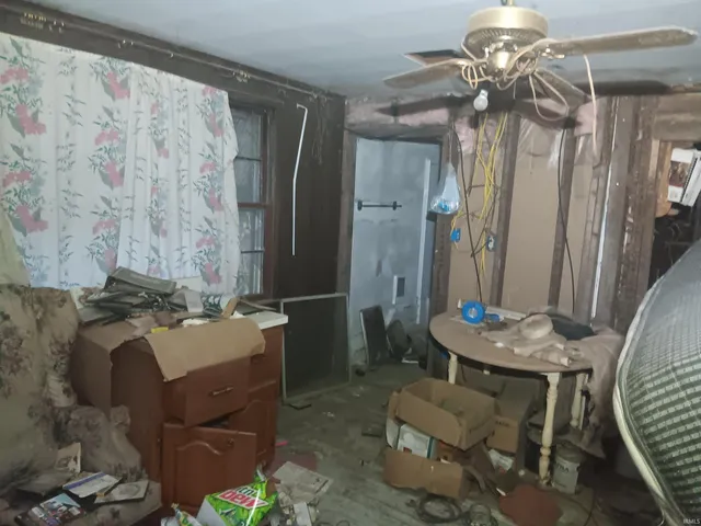 $24,500 | 113 Walnut, Hymera, IN 47855