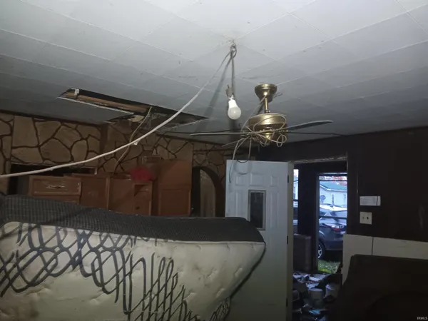 $24,500 | 113 Walnut, Hymera, IN 47855