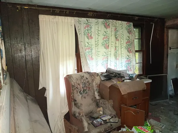 $24,500 | 113 Walnut, Hymera, IN 47855