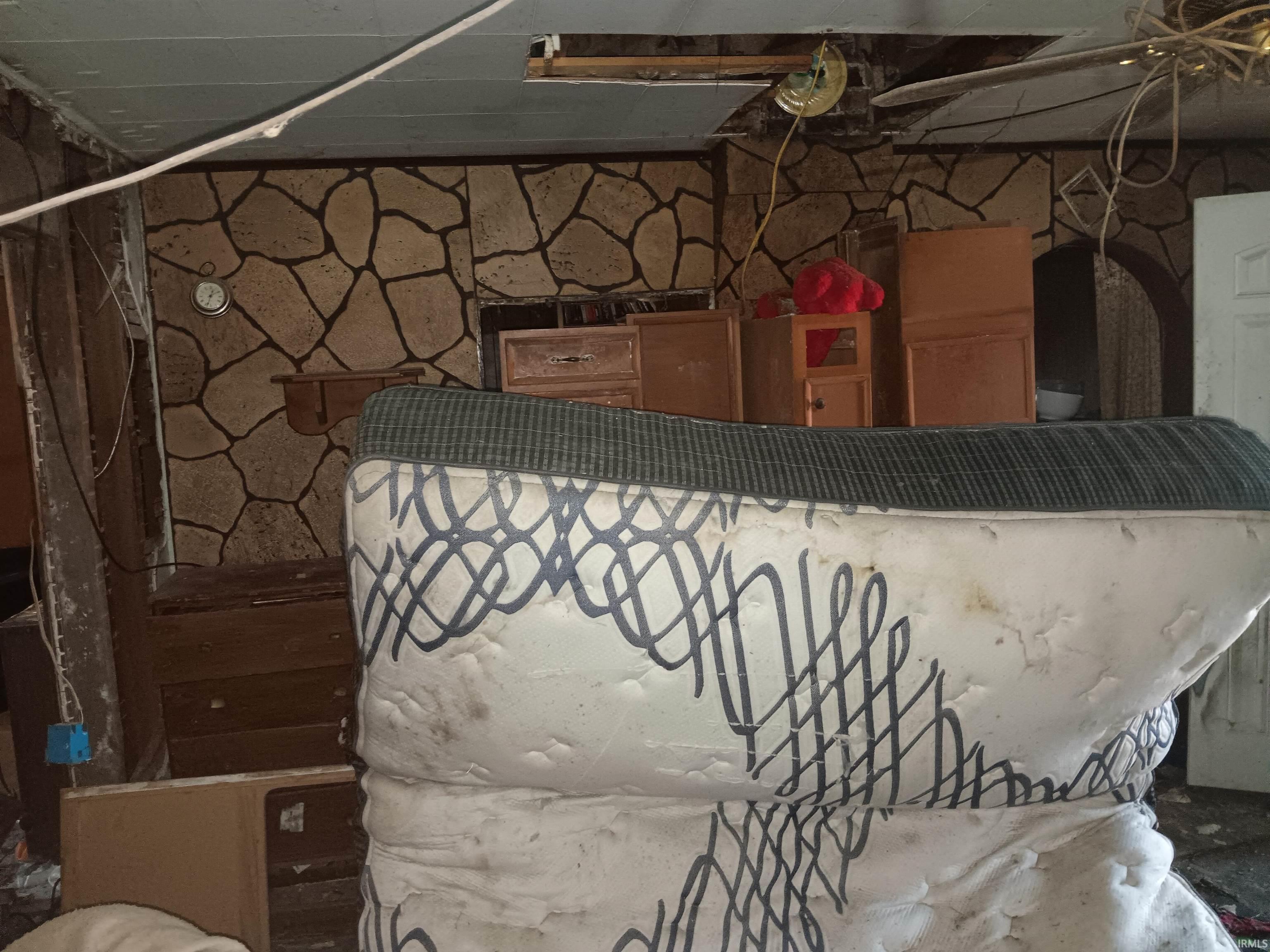 113 Walnut Hymera, IN 47855 - Photo 6 of 27