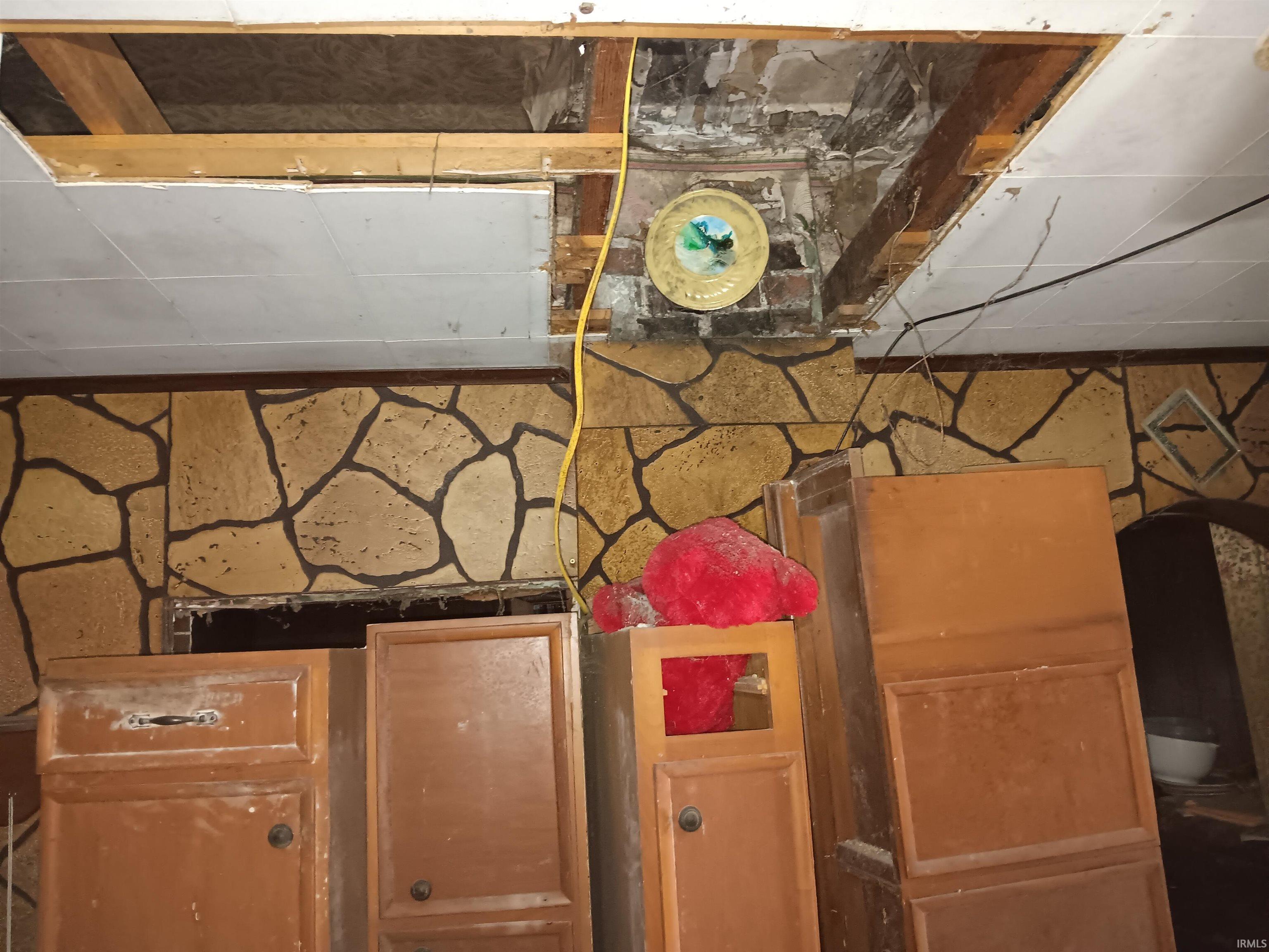 113 Walnut Hymera, IN 47855 - Photo 7 of 27