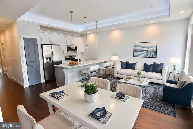 $965,000 | 1337 North Franklin Street, Philadelphia, PA 19122