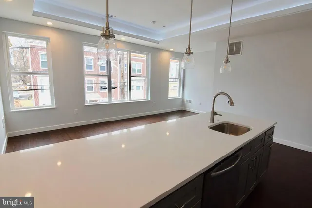 $965,000 | 1337 North Franklin Street, Philadelphia, PA 19122