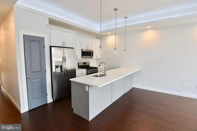 $965,000 | 1337 North Franklin Street, Philadelphia, PA 19122