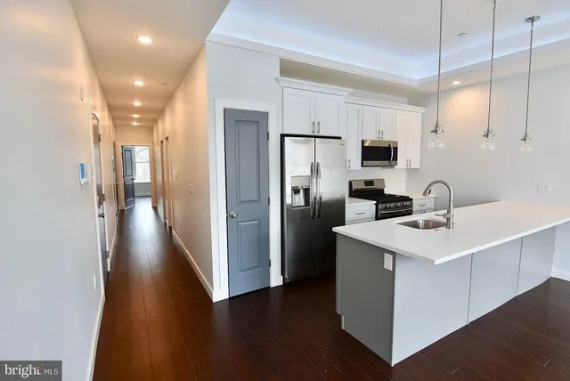 $965,000 | 1337 North Franklin Street, Philadelphia, PA 19122