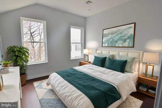 $965,000 | 1337 North Franklin Street, Philadelphia, PA 19122