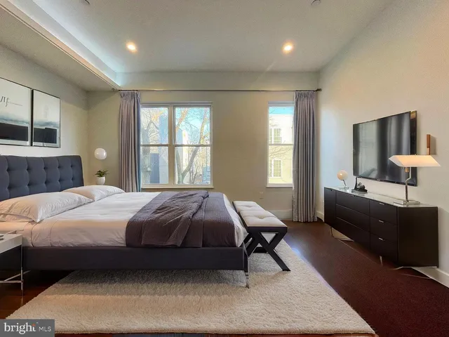 $965,000 | 1337 North Franklin Street, Philadelphia, PA 19122