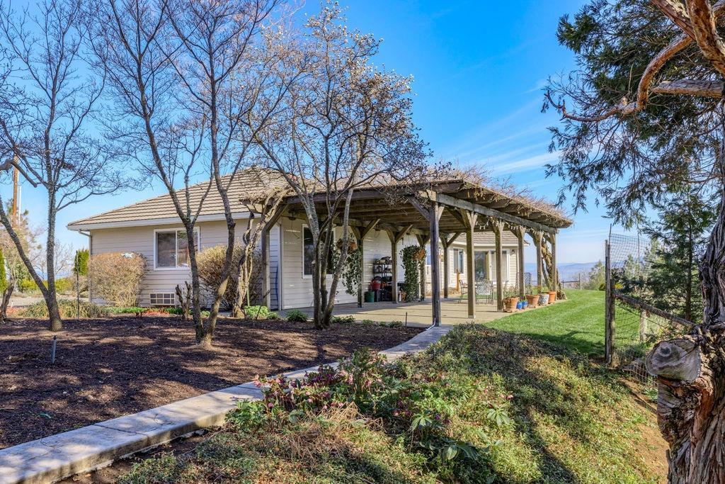 6601 Pioneer Road Medford, OR 97501 - Photo 7 of 35 Additional Photo