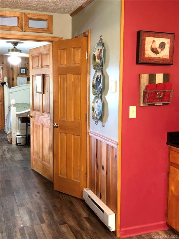 34 Gator Drive Waynesville, NC 28785 - Photo 8 of 32 Gallery Image 8