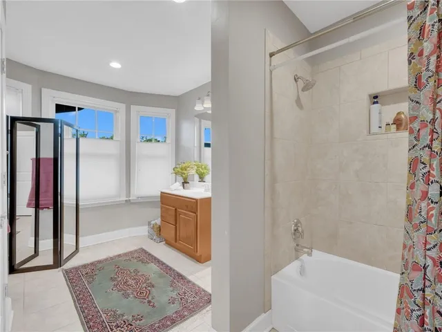 $469,000 | 4342 Rockhill Road, Unit 3, Kansas City, MO 64110