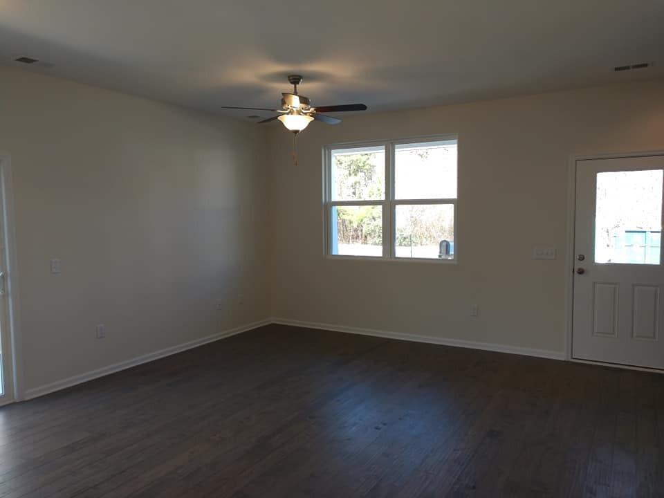 384 Flyway Road, Unit 50 Goose Creek, SC 29445 - Photo 7 of 19 384 Flyway living
