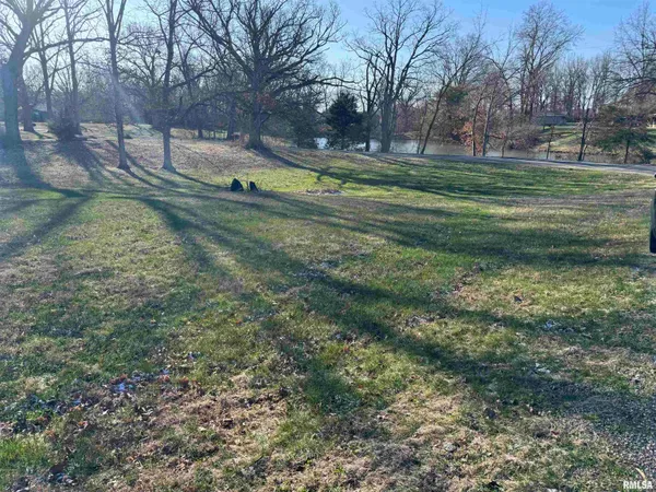 $47,900 | Lot 10 Lakeside Drive, Taylorville, IL 62568