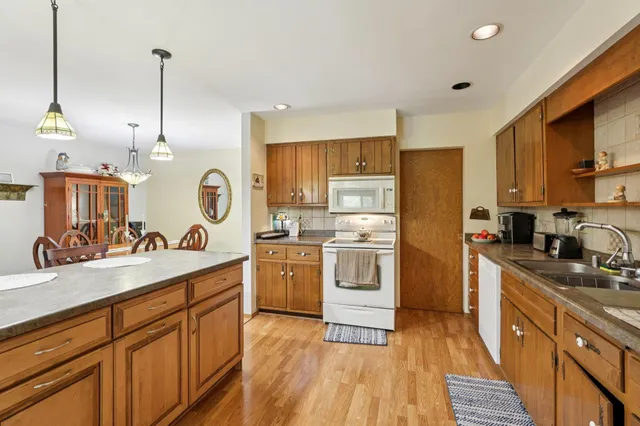 $309,900 | 3108 Creekview Drive, Unit 7, Middleton, WI 53562