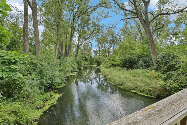 $309,900 | 3108 Creekview Drive, Unit 7, Middleton, WI 53562