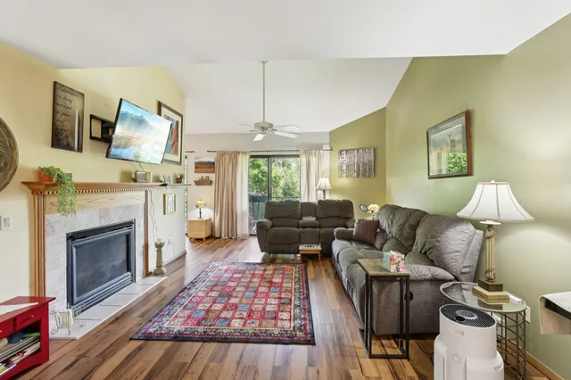 $309,900 | 3108 Creekview Drive, Unit 7, Middleton, WI 53562