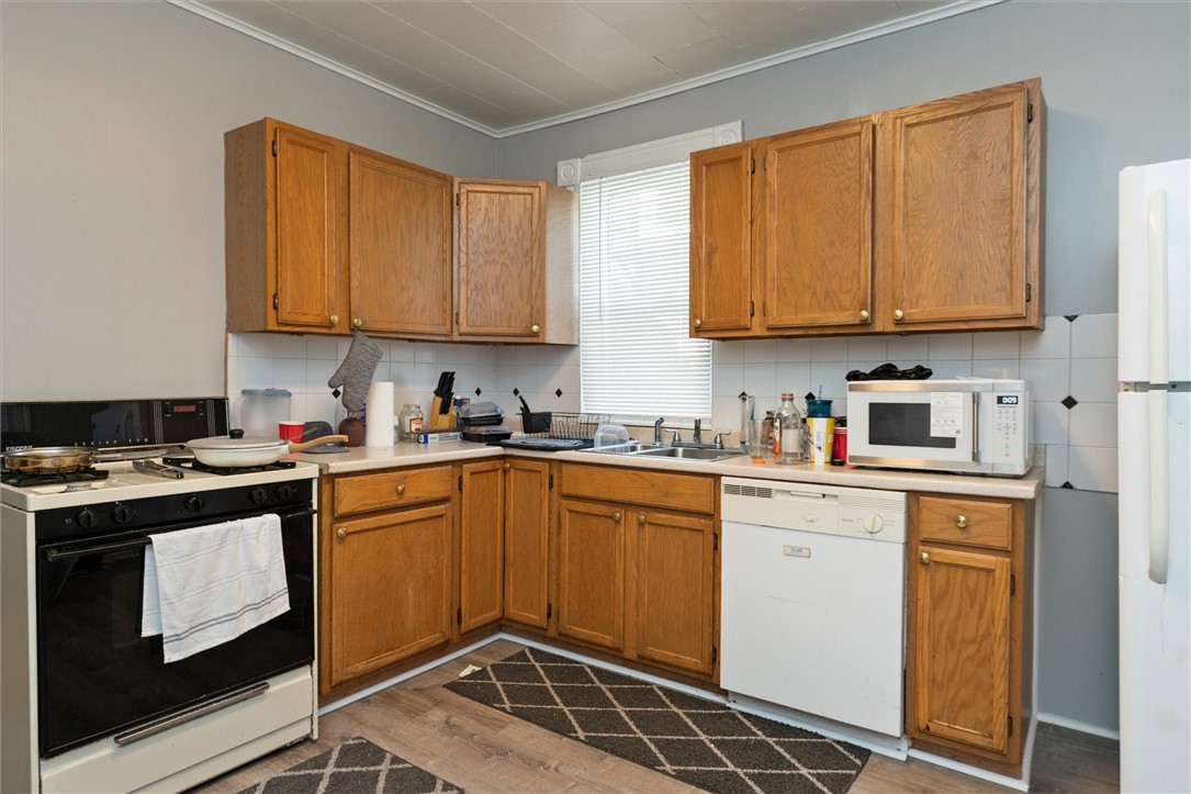 56 Amherst Street Rochester, NY 14607 - Photo 7 of 14