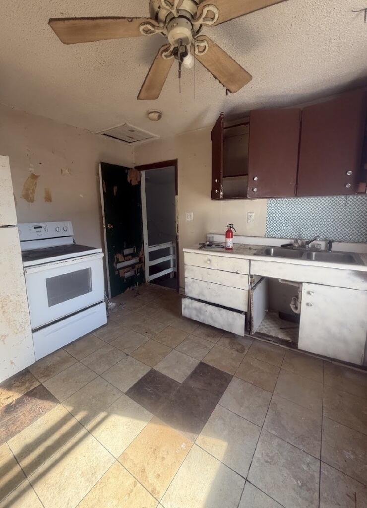 2742 Territorial Road Benton Harbor, MI 49022 - Photo 10 of 16 2742 Territorial 114