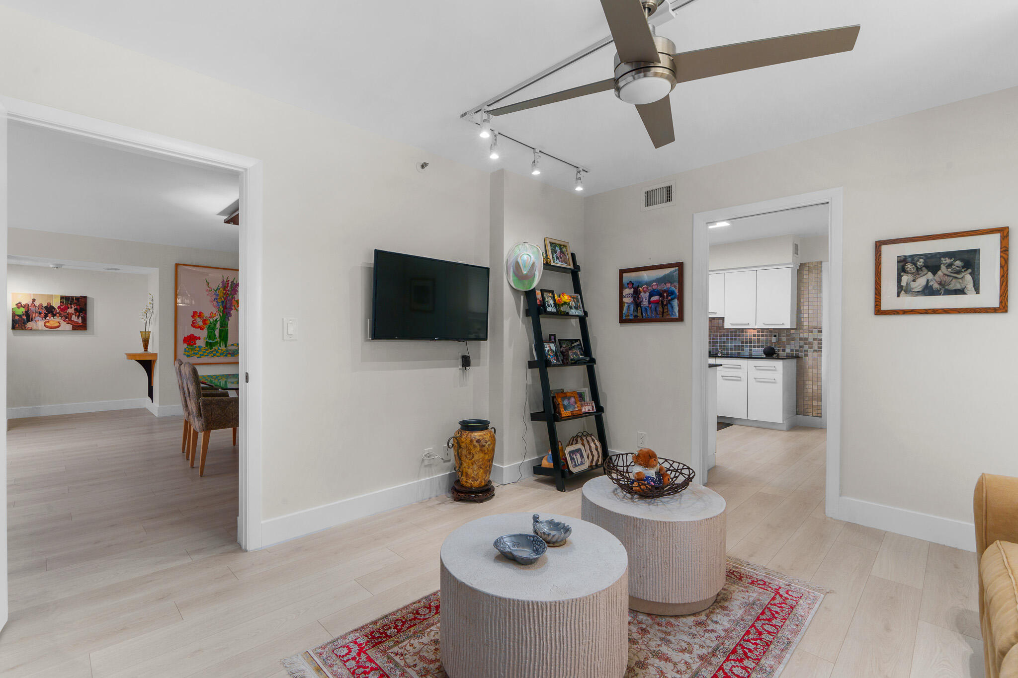 7572 Regency Lake Drive, Unit 302 Boca Raton, FL 33433 - Photo 13 of 58 DSC07862