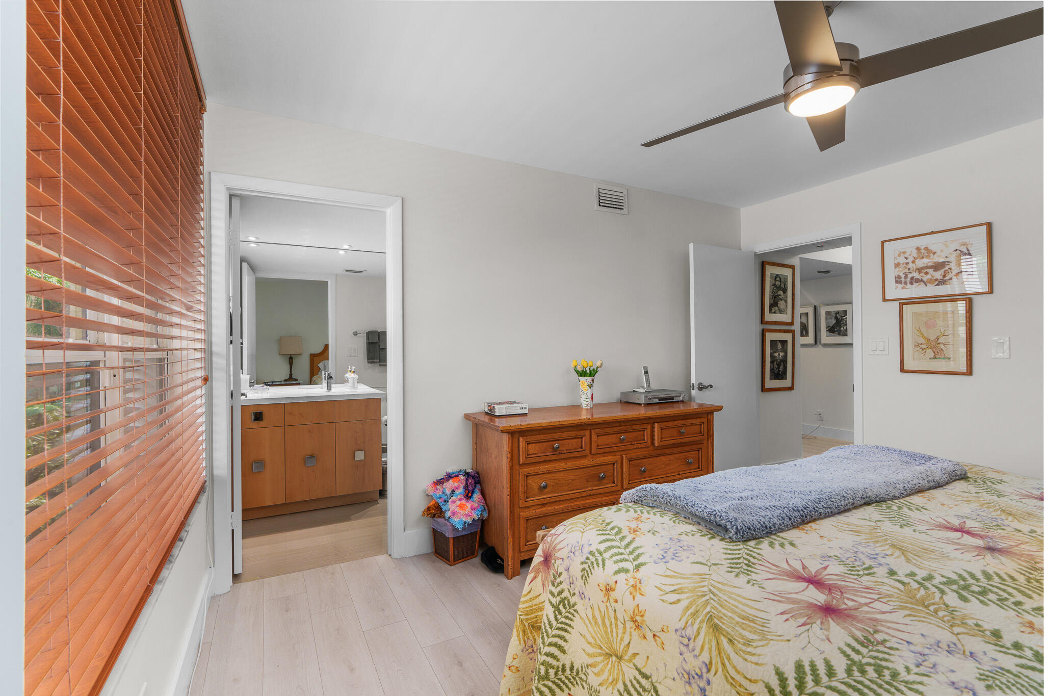 7572 Regency Lake Drive, Unit 302 Boca Raton, FL 33433 - Photo 46 of 58 DSC07962