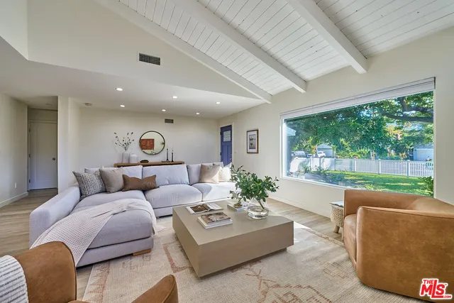 $1,549,000 | 4211 Woodland Avenue, Burbank, CA 91505