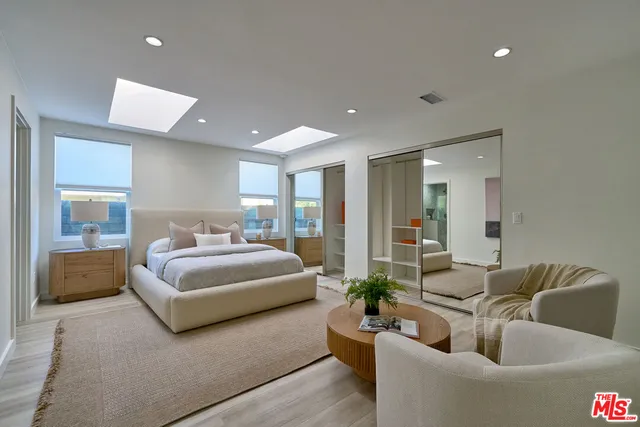 $1,549,000 | 4211 Woodland Avenue, Burbank, CA 91505