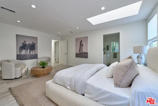 $1,549,000 | 4211 Woodland Avenue, Burbank, CA 91505