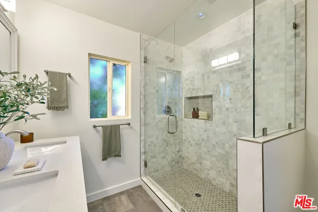 $1,549,000 | 4211 Woodland Avenue, Burbank, CA 91505