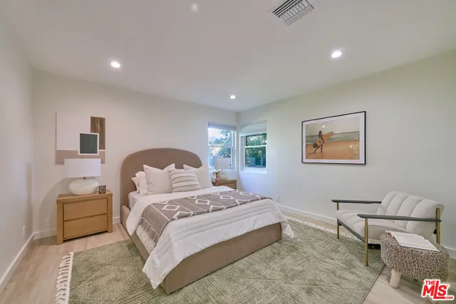 $1,549,000 | 4211 Woodland Avenue, Burbank, CA 91505