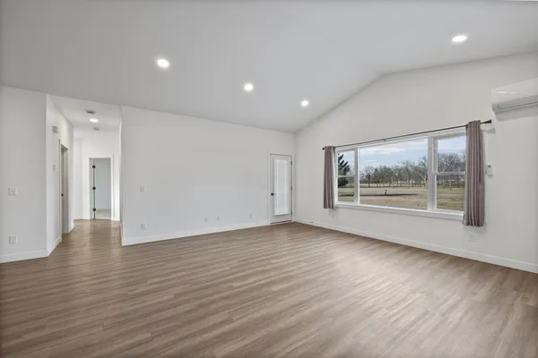 $259,000 | 800 Elm Drive, Fairfax, MN 55332