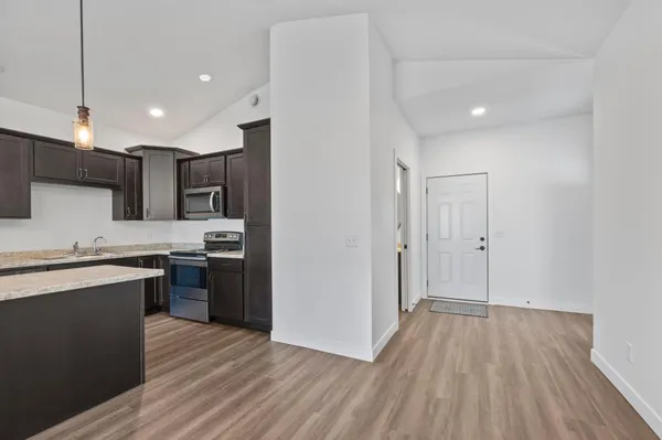 $259,000 | 800 Elm Drive, Fairfax, MN 55332