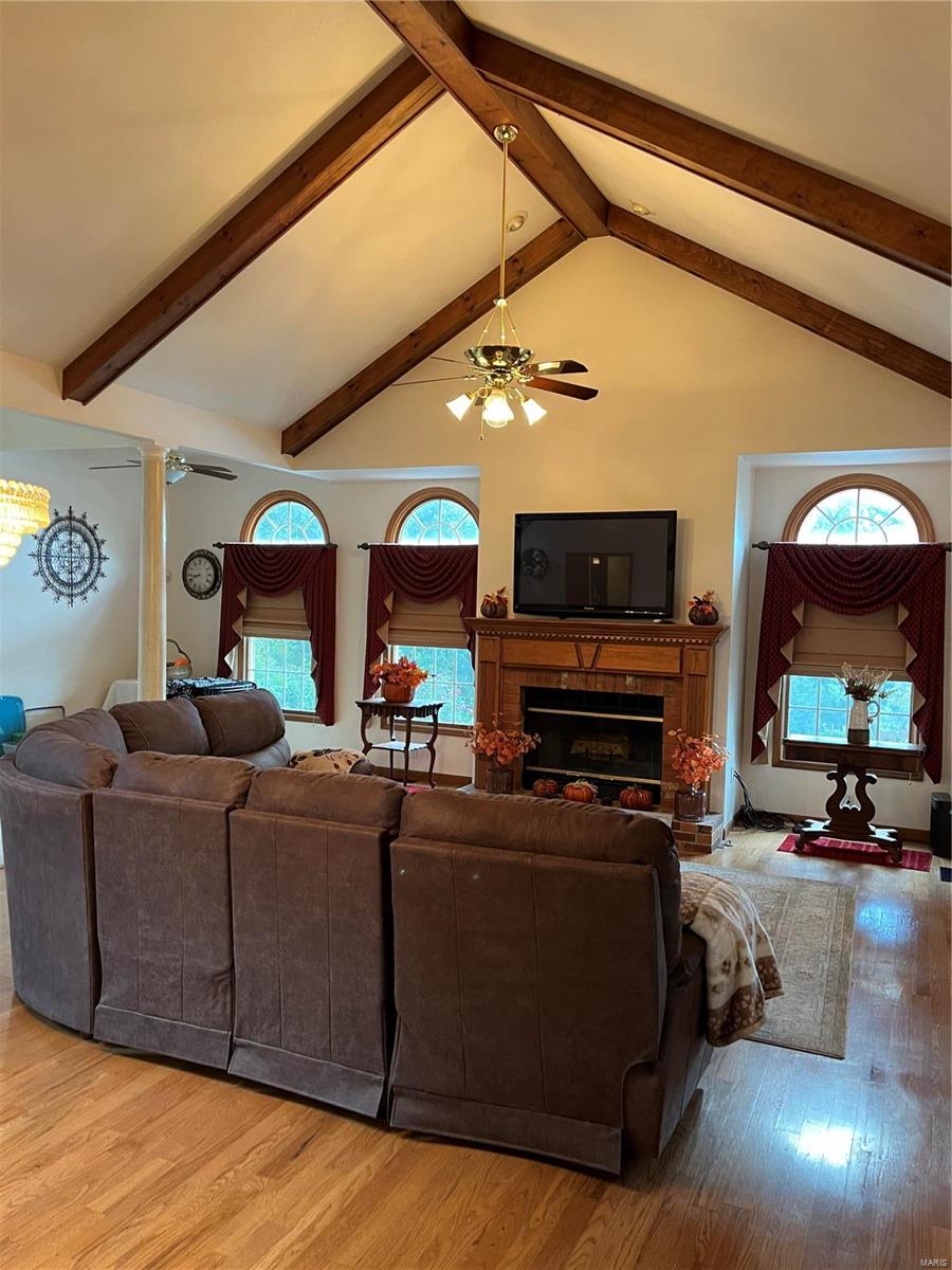 2920 Bono Road Staunton, IL 62088 - Photo 15 of 56