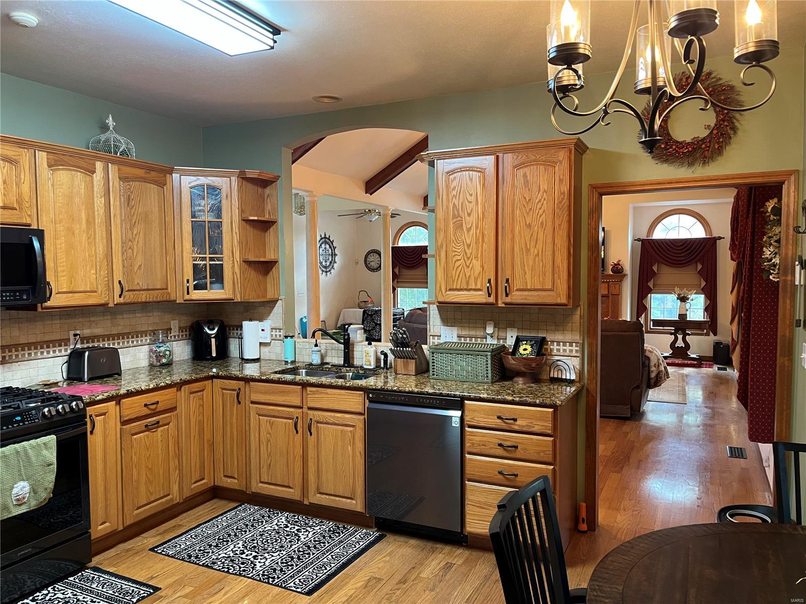 2920 Bono Road Staunton, IL 62088 - Photo 21 of 56