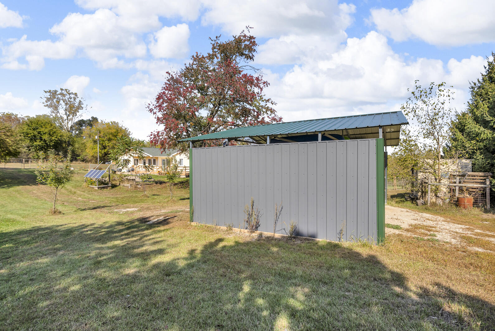 7762 Coon Hill Road Munith, MI 49259 - Photo 4 of 34 0N0A6128