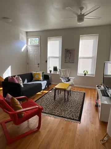 $2,495 | 2122 West Huron Street, Unit 1, Chicago, IL 60612