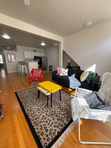 $2,495 | 2122 West Huron Street, Unit 1, Chicago, IL 60612