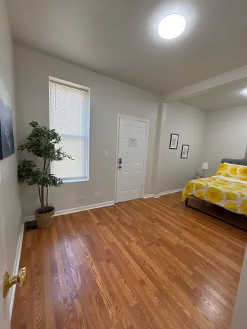 $2,495 | 2122 West Huron Street, Unit 1, Chicago, IL 60612