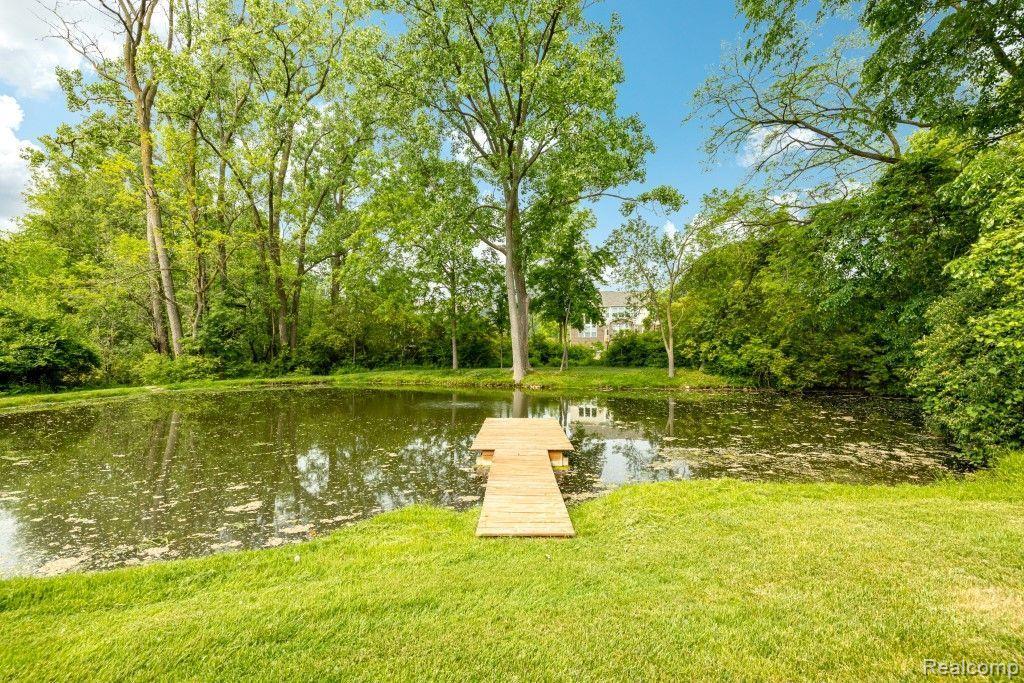 7555 Ridge Road North Canton, MI 48187 - Photo 15 of 79
