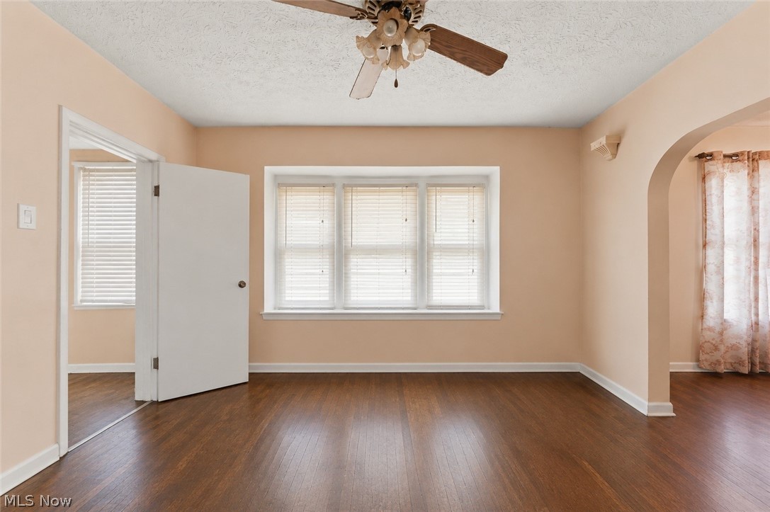 18914 Neff Road Cleveland, OH 44119 - Photo 10 of 23 Gallery Image 10