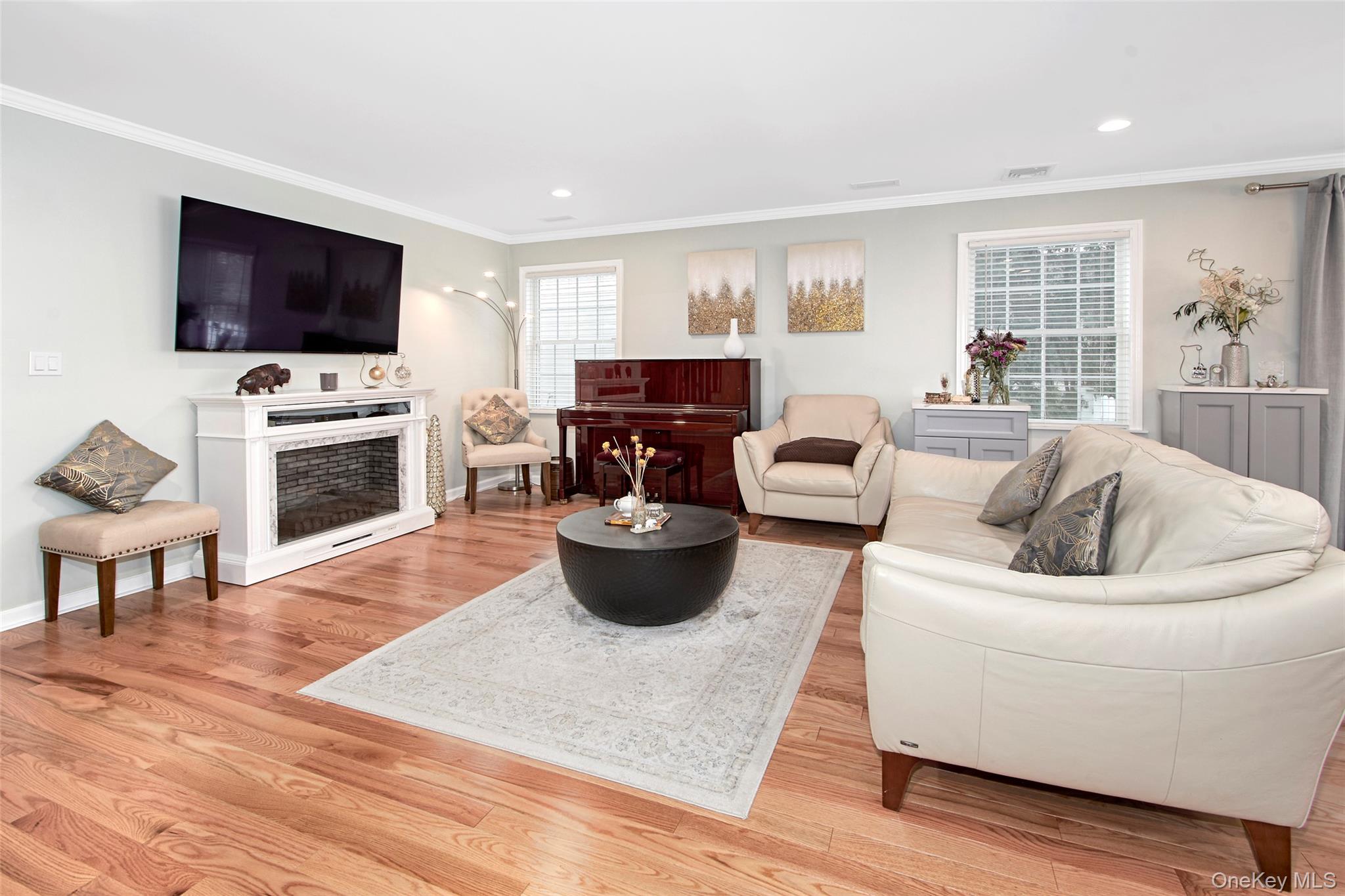 130 Wappanocca Avenue Rye, NY 10580 - Photo 2 of 16