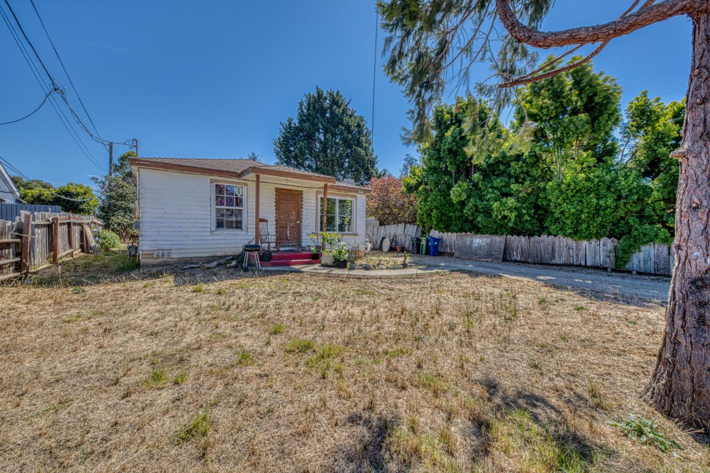 266 Manfre Road Watsonville, CA 95076 - Photo 6 of 24 Gallery Image 6