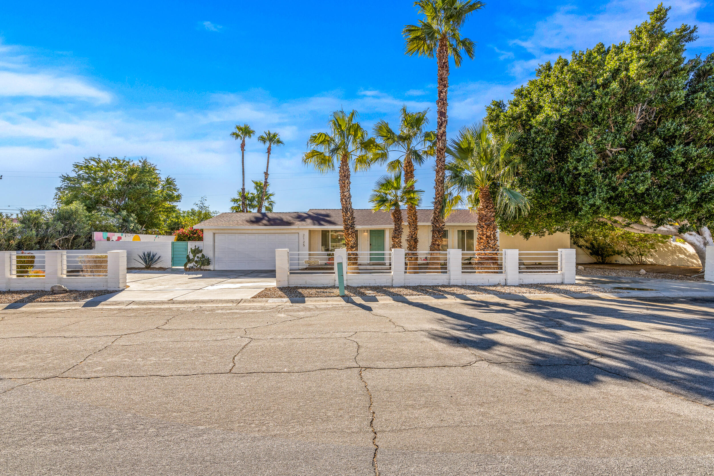 2125 Wayne Road Palm Springs, CA 92262 - Photo 17 of 48 068A0297