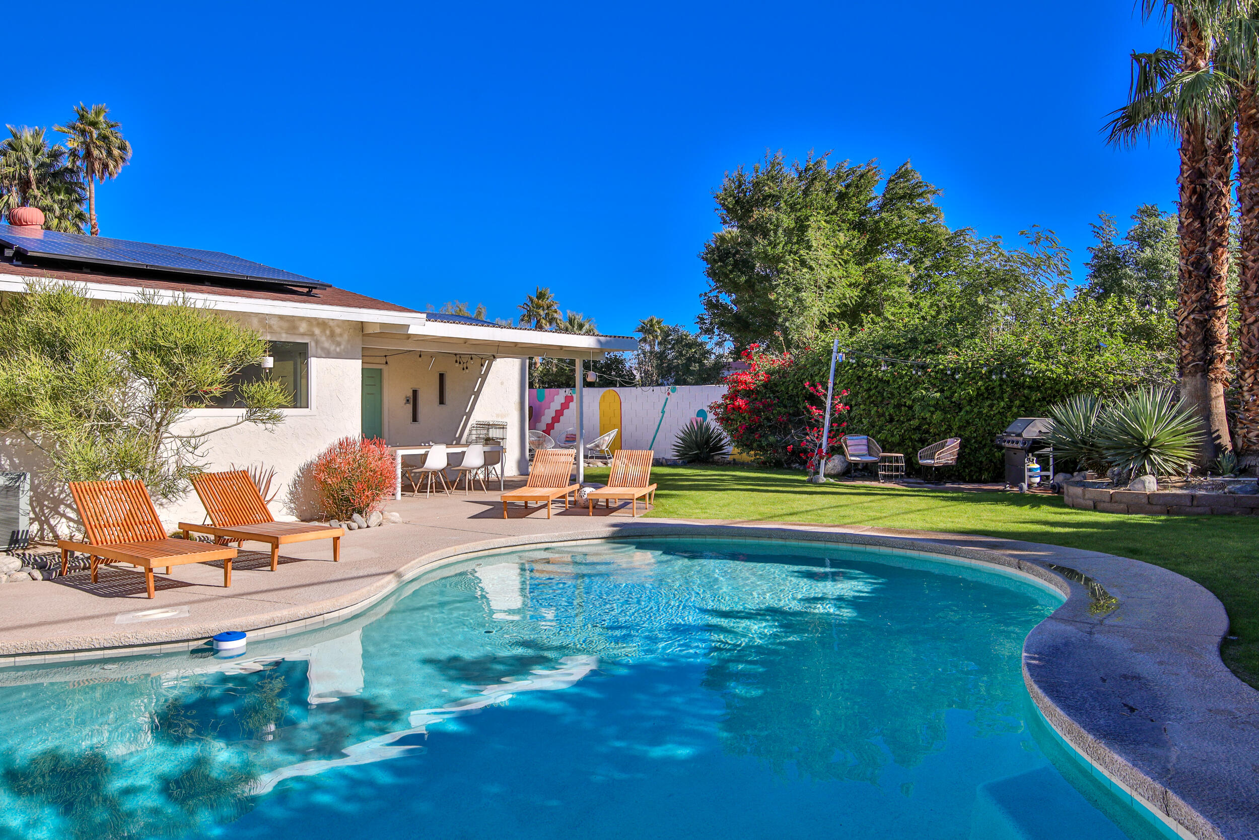 2125 Wayne Road Palm Springs, CA 92262 - Photo 3 of 48 068A0357
