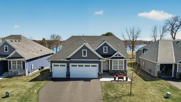 $739,900 | 25415 Farmstead Lane, Wyoming, MN 55092