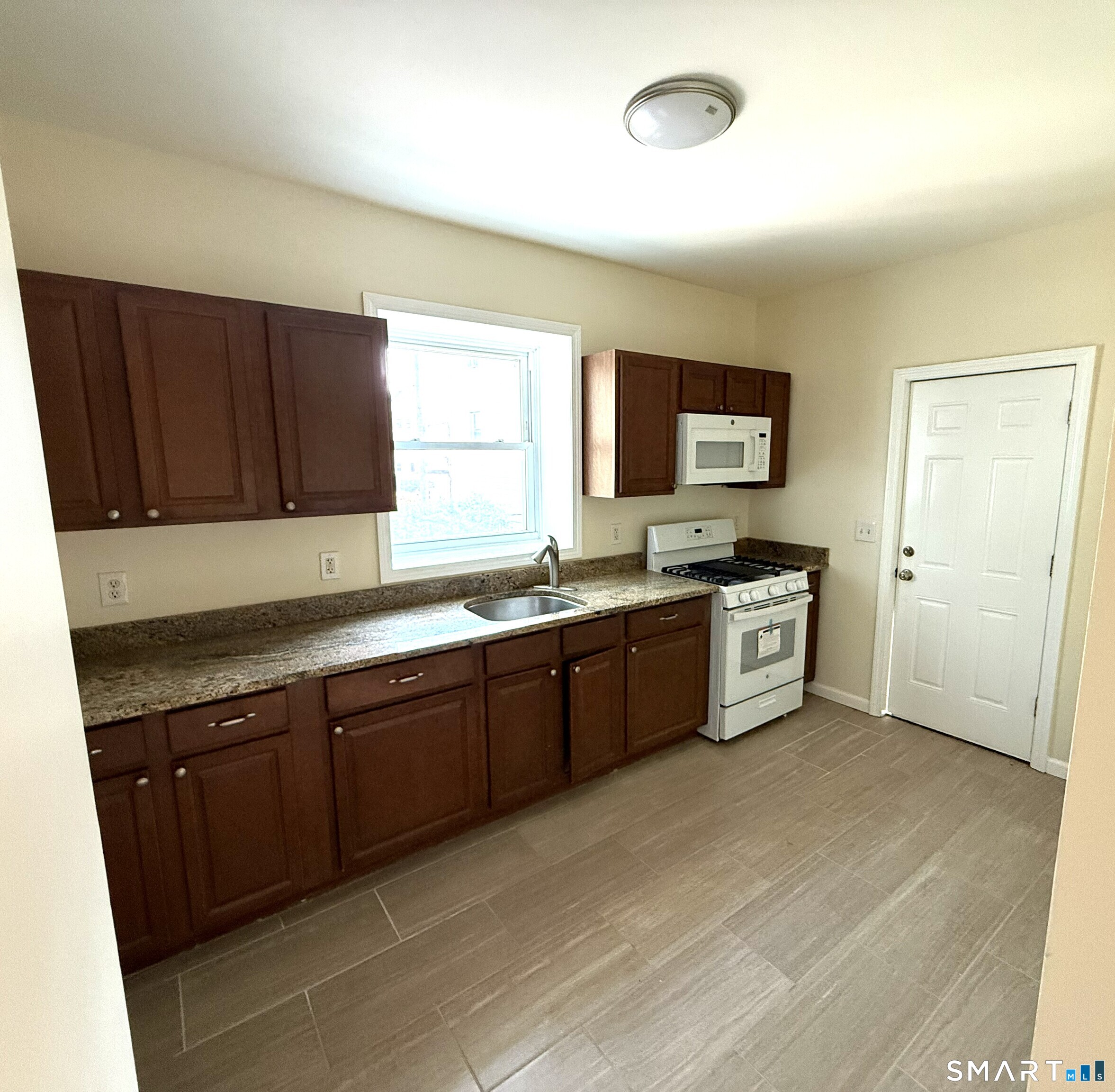 1333 East Main Street, Unit 1 Bridgeport, CT 06608 - Photo 8 of 10