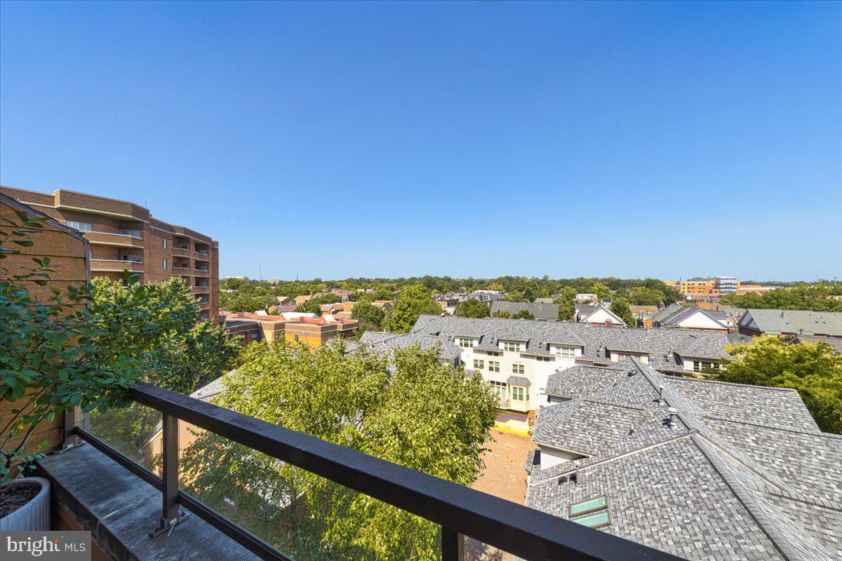 1029 North Stuart Street, Unit 704 Arlington, VA 22201 - Photo 16 of 44