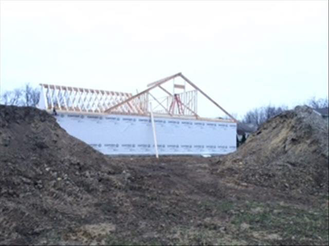 6935 Deer Ridge Temperance, MI 48182 - Photo 2 of 4 20426196-1.JPG
