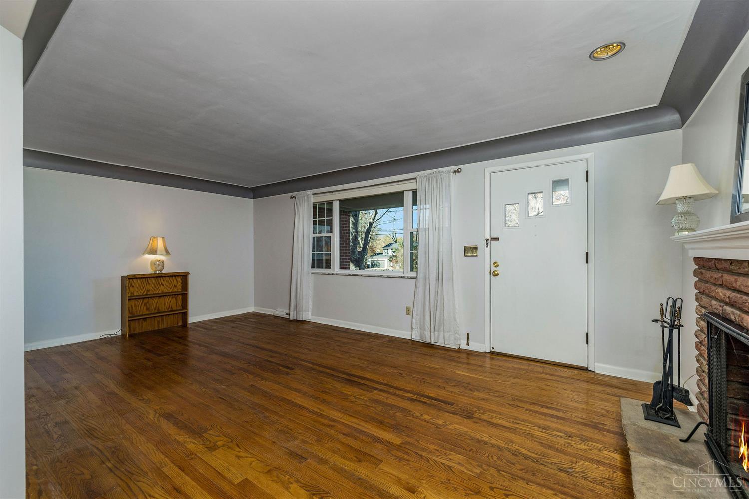 7825 Pfeiffer Road Montgomery, OH 45242 - Photo 3 of 44 Gallery Image 3