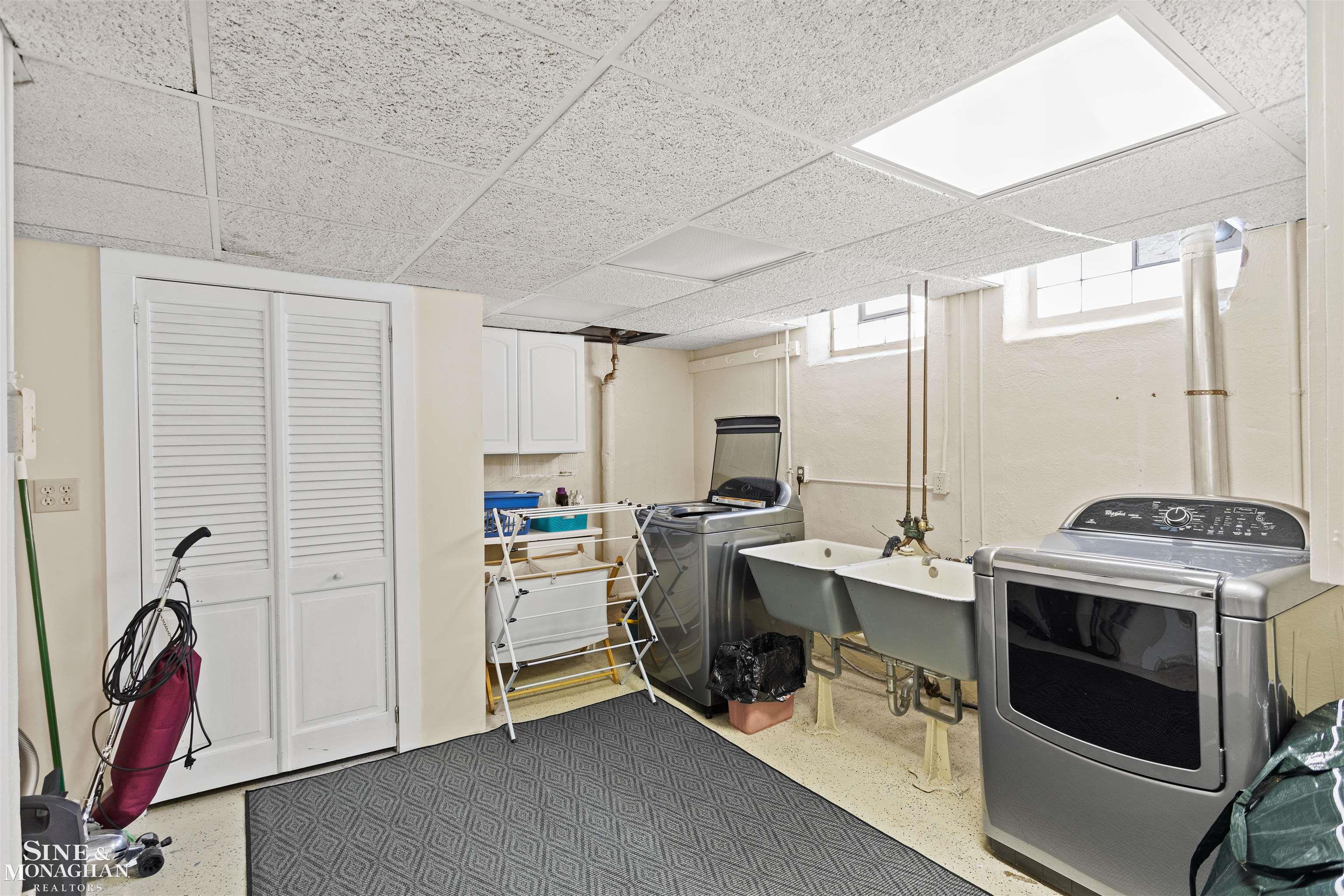 188 Kerby Road Grosse Pointe, MI 48236 - Photo 42 of 63 50173272-a6d29764-348e-4d18-bcaf-645db66db83d.JPG