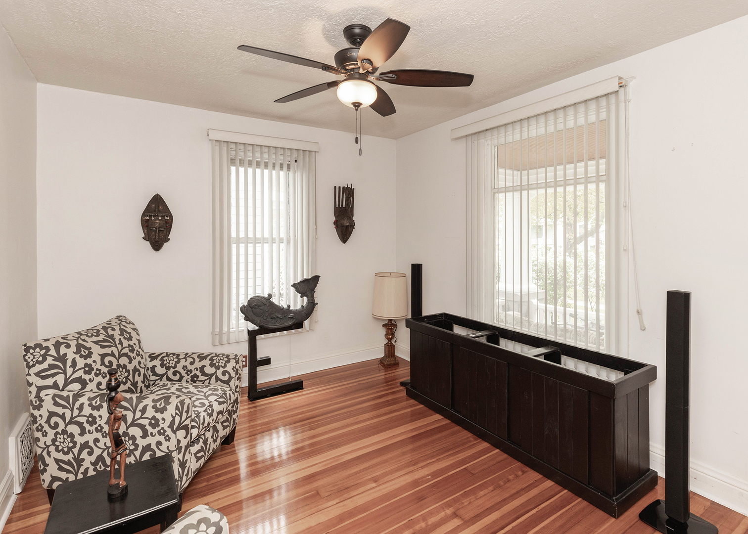 1839 15th Street Moline, IL 61265 - Photo 7 of 32 a living room with furniture and a large window